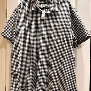 New GAP Black and White Casual Button Down Shirt